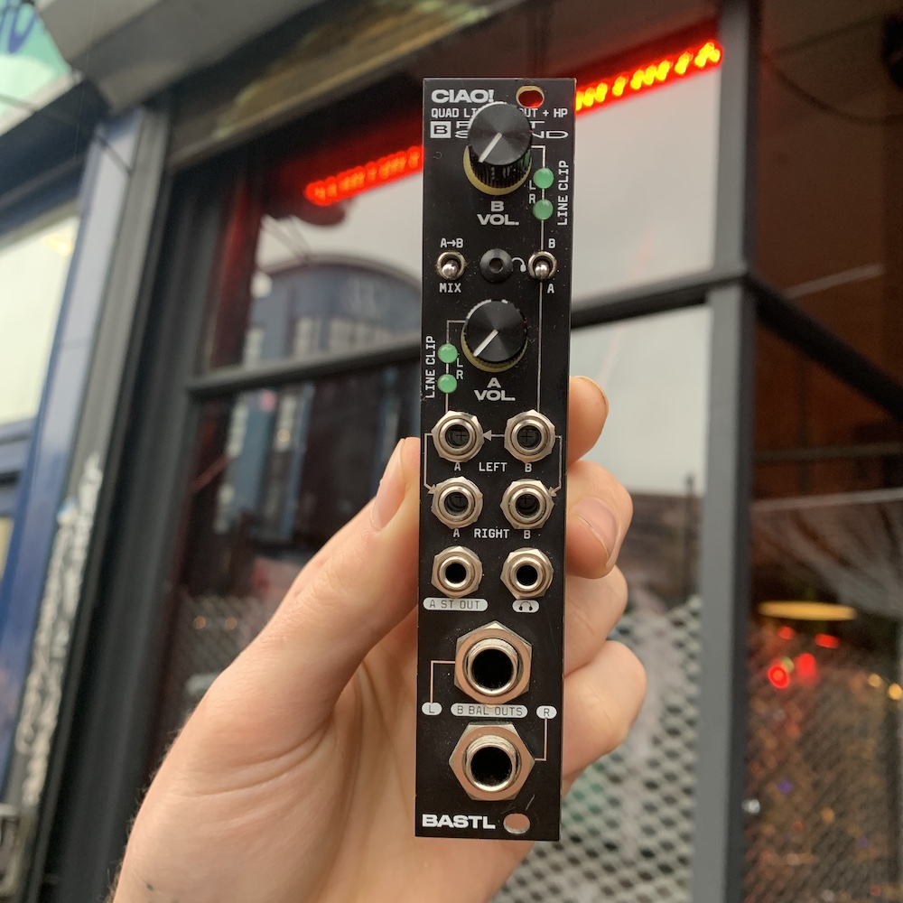 Bastl Instruments Ciao!! Eurorack Audio Output Module [Ex-Demo]